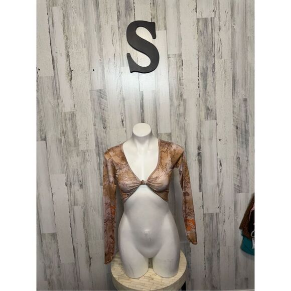 PrettyLittleThing brown crop top - Picture 1 of 7